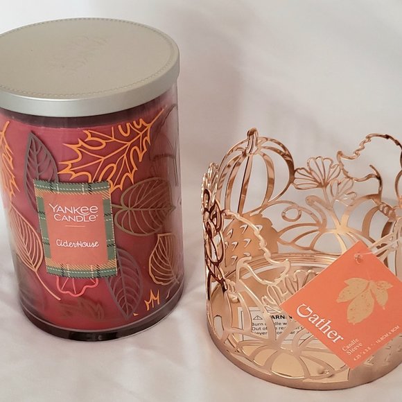 Yankee Candle Accents Yankee Candle 2 Wick Apple Pumpkin Large 22 Ounce With Pumpkin Candle